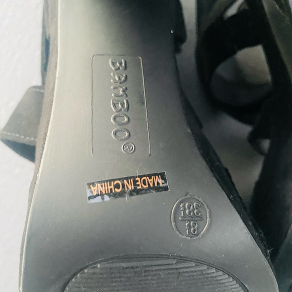 BAMBOO® Women's Simple Platform Chunky Heel Sandal, Black S/ 8.5 - Picture 12 of 14